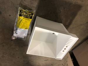 MUSTEE Utilatub 20 in. x 24 in. Structural Thermoplastic Wall-Mount Utility Tub in White Customer Returns See Terms on Auction