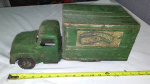 Wrigley�s Gum Vintage Metal Toy Delivery Truck.