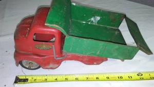 Vintage Early Tonko Dump Truck.