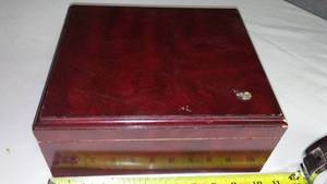 Desktop Humidor With Contents