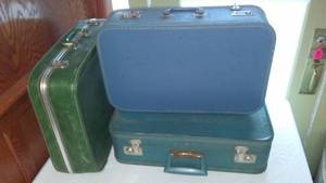 (3) Vintage Suitcases.