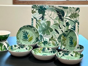 lot 43 image: Fun Plastic Palm Tree Motif Dishes by Tommy Bahama