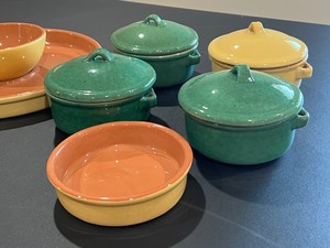 lot 44 image: Williams and Sonoma Stoneware Dishes