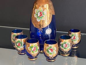 lot 101 image: Vintage Murano Glass Decanter Cordial Set