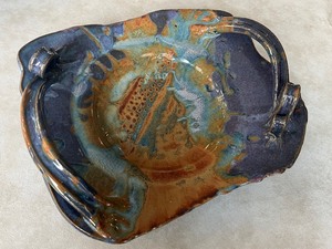 lot 100 image: Gorgeous Hand Crafted Pottery Tray