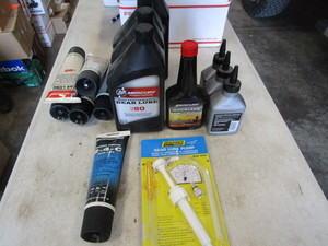 Mercury Lubrication Products 4 Qua...