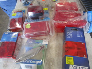 Large Lot of Trailer Lighting 1 - ...