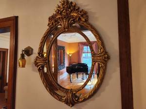 Grand Mirror