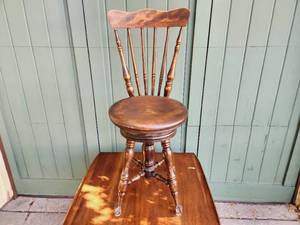 Antique Piano Seat