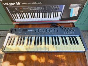 Oxygen 49 Keyboard