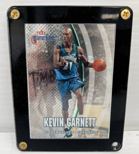 2000 Fleer Kevin Garnett Card In Hard Acrylic Holder (Case Broken And Beat Up Card Is Fine)