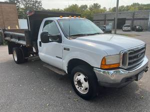 2001 Ford F-550 Dump Truck