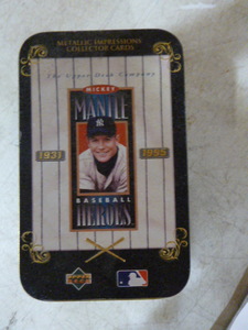 lot 17 image: 1995 Mickey Mantle Upper Deck Tin Set
