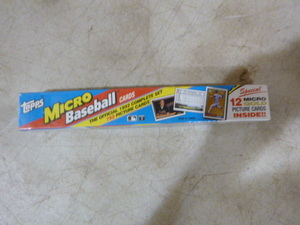 lot 24 image: 1992 Topps Micro Baseball Card Set
