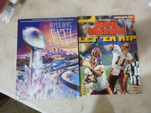 lot 34 image: 1992 Super Bowl XXVI Official Program and Sports Illustrated Magazine
