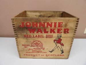lot 5 image: VINTAGE JOHNNIE WALKER RED LABEL BLEND OF SCOTCH WHISKY WOODEN BOX SHIPPING CRATE - NICE - VERY COOL PIECE - APPROX 14w 11h 11d - SEE PICTURES