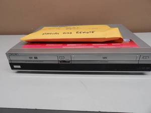 lot 52 image: SONY VCRDVD RECORDER VHS VCR COMBO PLAYER RDR-VX530 - WITH REMOTE & MANUAL - WORKS - NICE - SEE PICTURES