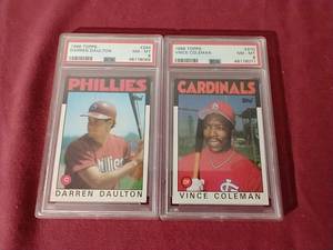 lot 6 image: (2) Graded 1986 Topps Baseball Cards