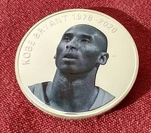 lot 13 image: Kobe Bryant Tribute Coin