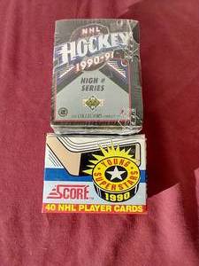 lot 37 image: (2) Small Hockey Card Sets
