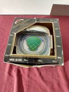 lot 107 image: 1991 Topps Stadium Club Special Stadium Set