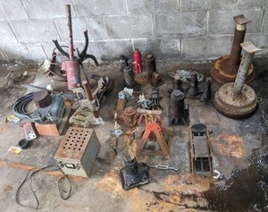 lot 55 image: Miscellaneous Vintage Car and Truck Jacks, Heavy Duty Jack Stand, Heathkit Battery Eliminator and More