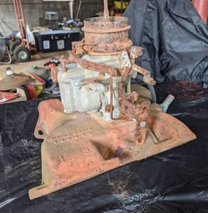lot 99 image: GMC Carburetor