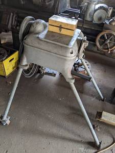 lot 83 image: Vintage Ridgid 400 Power Drive Pipe Threader