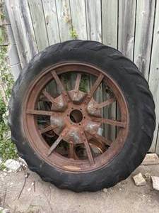lot 139 image: Vintage Tractor Tire