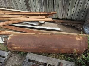 lot 143 image: Large Metal Tank