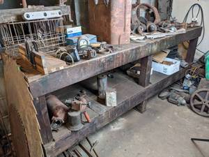 lot 205 image: Large Wooden Work Bench