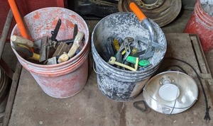 lot 112 image: Assorted Tools and Workshop Light