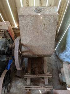lot 186 image: Vintage The McKays Co. Pump