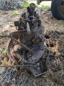 lot 309 image: Vintage Vehicle Engine Part