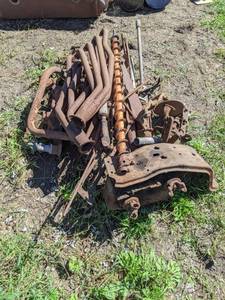 lot 293 image: Pile of Vintage 4-1 Exhaust Pipes and Scrap Metal