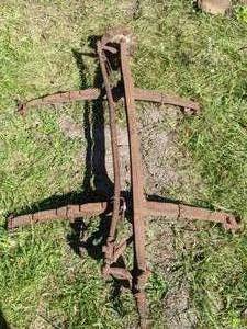 lot 292 image: Vintage VehicleEquipment Part