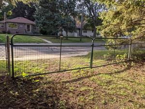 lot 335 image: (2) Large Mills Fleet Farm Dura-Bilt Gates