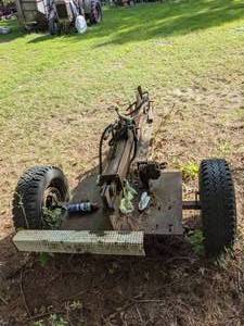 lot 27 image: Vintage Log Splitter