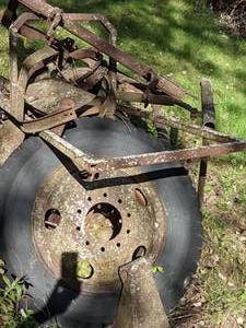 lot 321 image: Collection of Assorted Scrap Metal and Tires