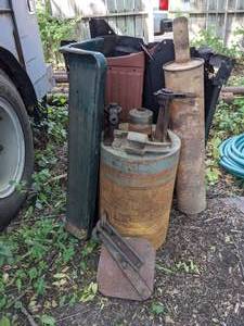 lot 432 image: Assortment of Car Parts