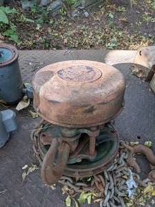 lot 436 image: Yale Spur Geared Block