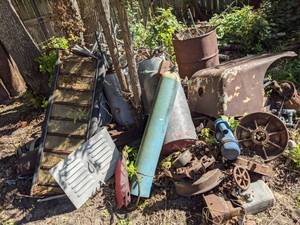 lot 346 image: Wide Assortment of Scrap Metal