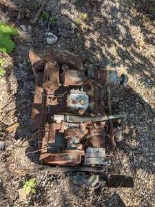 lot 370 image: Vintage Engine from Allis Chalmers Mfg Co. Buda Division