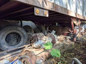 lot 434 image: Vehicle Engines, Accessories, and Parts