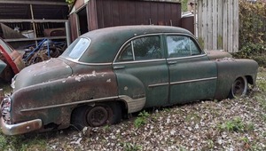 lot 5 image: Vintage 1952 Chevy 4-Door Dream Car