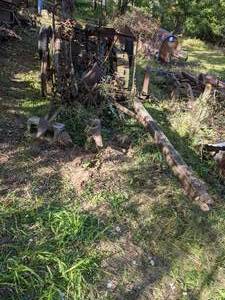 lot 375 image: Vintage Farm Equipment