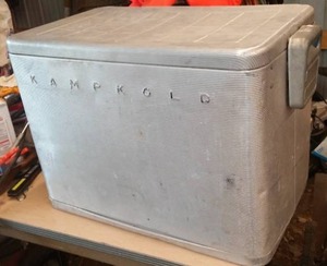 lot 368 image: Kamp Kold Metal Cooler - Vintage