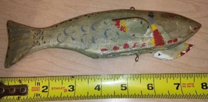 lot 373 image: Fishing Decoy
