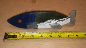 lot 385 image: Fishing Decoy