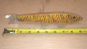 lot 389 image: Fishing Decoy